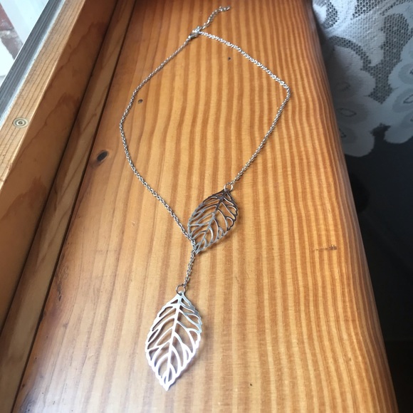 Leaf lariat necklace - Picture 4 of 7